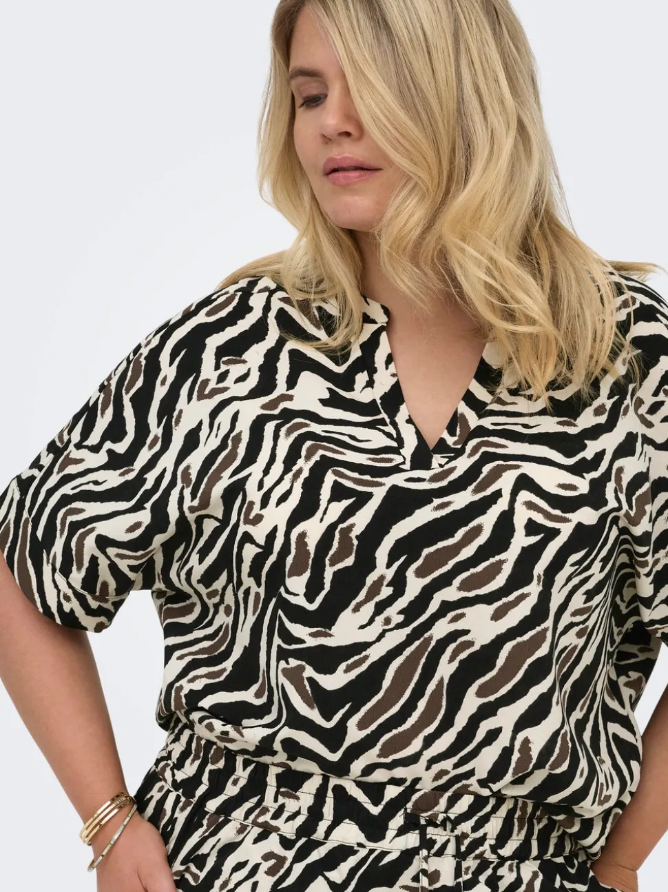 CARELITE Bluse