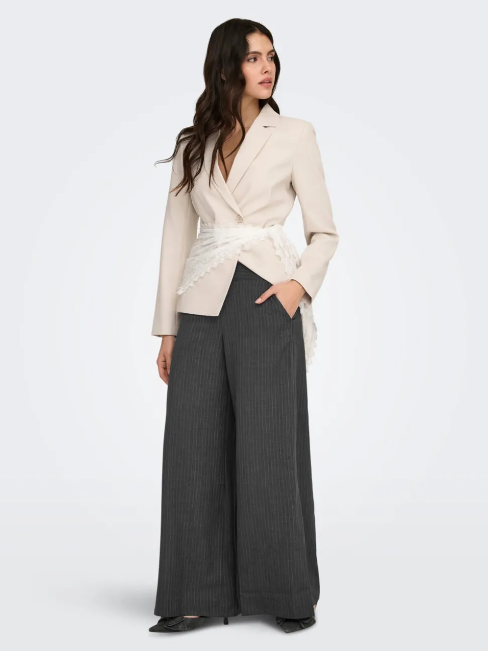 JDYARA Weiter Beinschnitt Hose