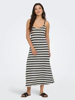 ONLEVARA Langes Kleid