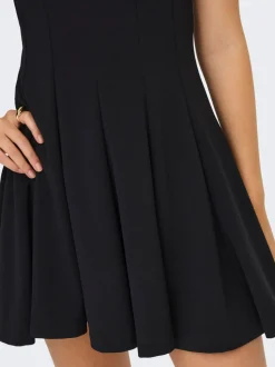 ONLEVI Kurzes Kleid