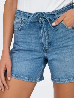 ONLGIANNA Mittlere Taille Normal geschnitten Jeans-Shorts