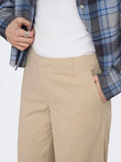 ONLTANNY Weiter Beinschnitt Chino Hose
