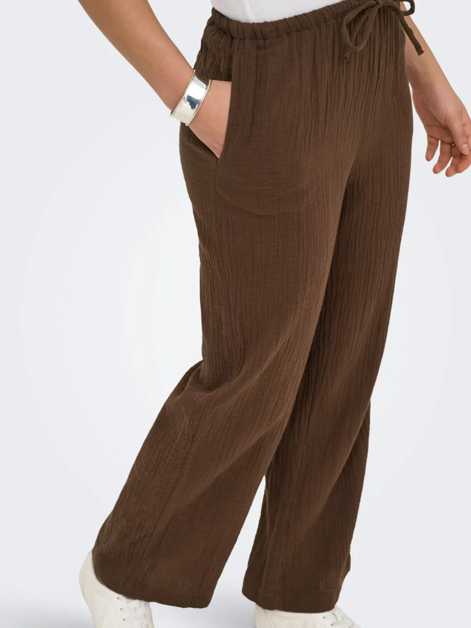ONLTHYRA Normal geschnitten Hose