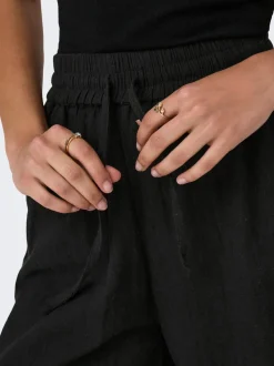 ONLTIZANA Locker geschnitten Shorts