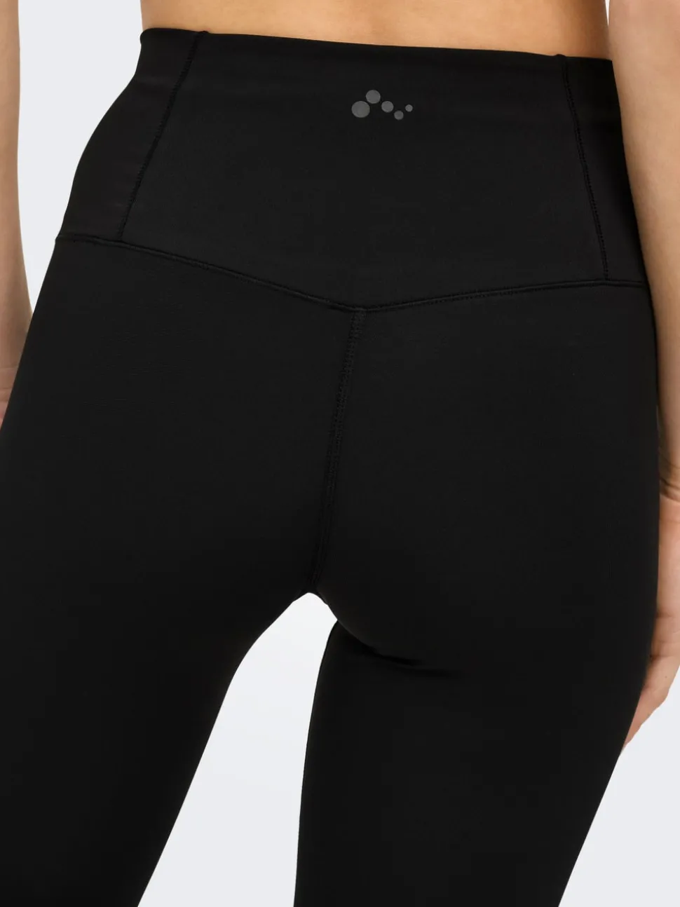 ONPJAM-2-MINA Enger Schnitt Caprihose
