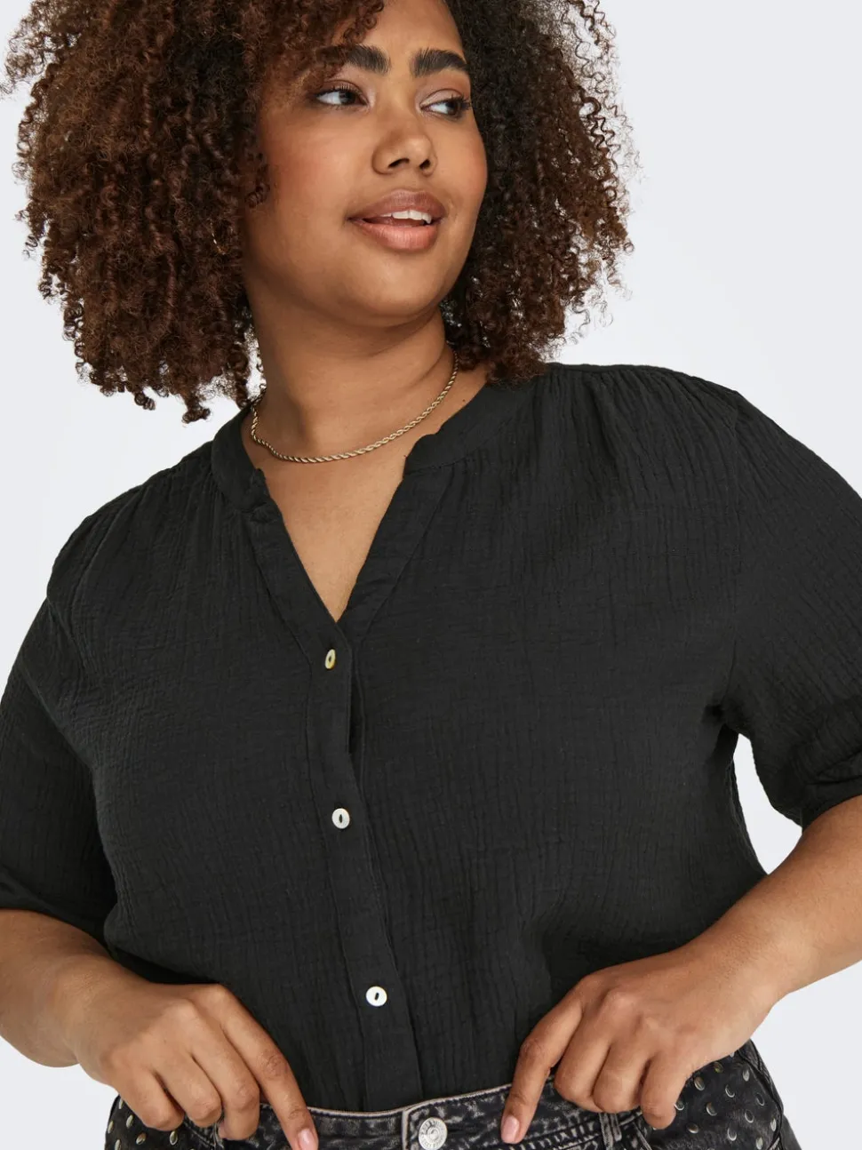 CARTHYRA Top