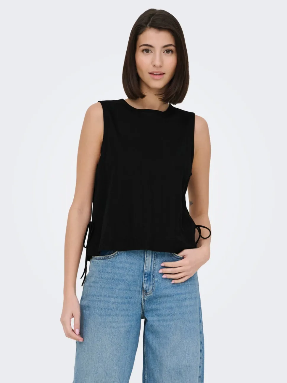 JDYLESLIE Top