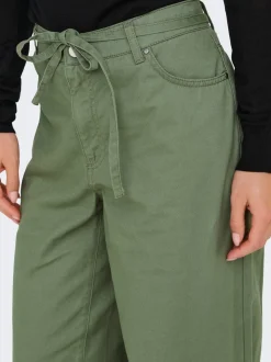 JDYMAEVE Gerade geschnitten Hose