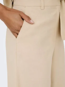 JDYNAOMI Mittlere Taille Locker geschnitten Leinen Bermuda Shorts