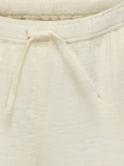 KOGTHYRA Normal geschnitten Shorts