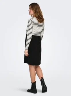 OLMKAYLEE Kurzes Kleid