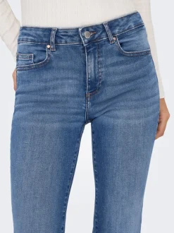 ONLBLUSH Mittlere Taille Retro-Fit, ausgestellt Jeans