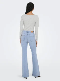 ONLBLUSH Mittlere Taille Retro-Fit, ausgestellt Jeans