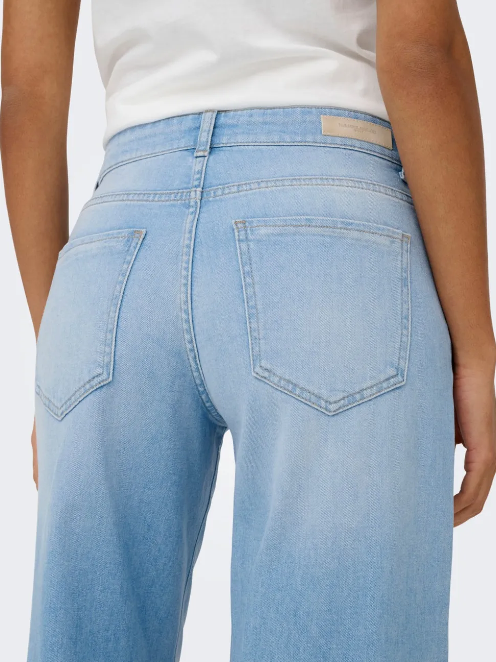 ONLCALIFORNIA Mittlere Taille Flared Jeans