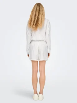ONLCARO Mittlere Taille Normal geschnitten Leinen Shorts