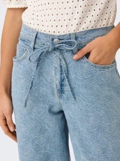 ONLGIANNA Mittlere Taille Gerade geschnitten Jeans