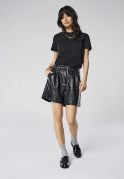 ONLHEIDI Mittlere Taille Normal geschnitten Kunstledershorts