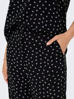 ONLNOVA Normal geschnitten Hose