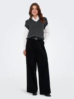 ONLSVEA-NESSA Weiter Beinschnitt Cordhose