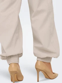 ONLTINNE Locker geschnitten Hose