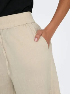 ONLTIZANA Locker geschnitten Shorts