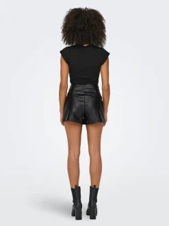 ONLTRICIA Mittlere Taille Baggy Fit Kunstledershorts
