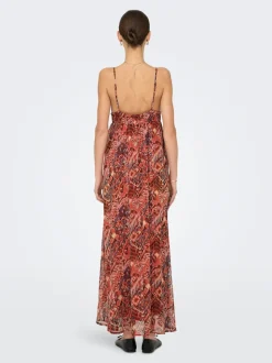 ONLVIKKI Langes Kleid