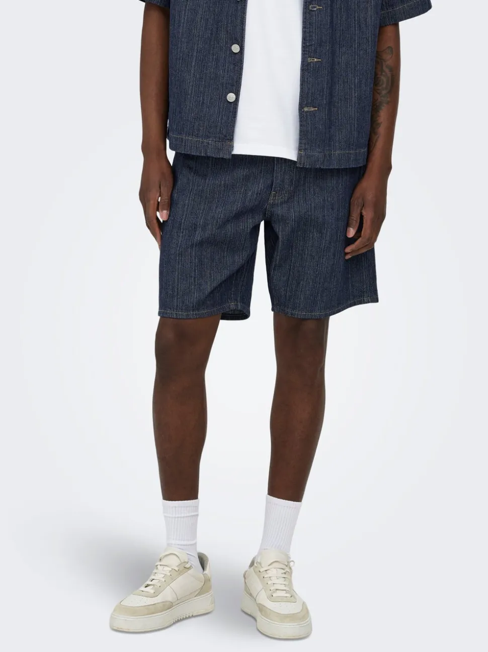 ONSFADE Mid Rise Locker geschnitten Shorts