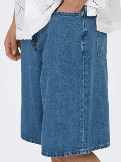 ONSREMI Mid Rise Weiter Beinschnitt Shorts